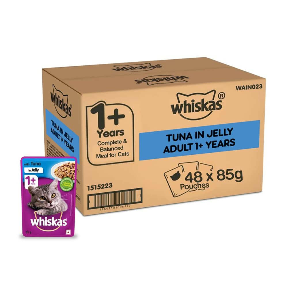 Box of Whiskas tuna in jelly cat food with a single pouch on a white background