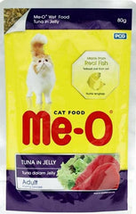Wet cat food with real tuna
